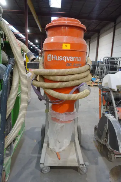 Elektrische industrieële voorafscheider Husqvarna – kavel bij Openbare Verkopen, Wielsbeke