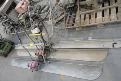 3x Betontrilbalk – kavel bij Openbare Verkopen, Wielsbeke