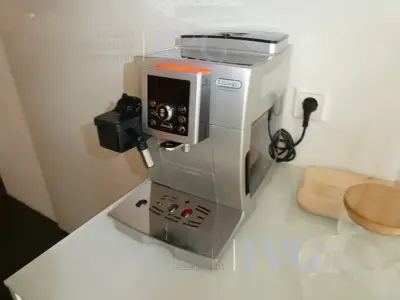 Kaffeevollautomat DELONGHI Cappuccino – kavel bij IVG, Kirchlengern