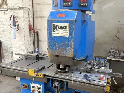 Stanzmaschine KUNZ KST 20/450 – kavel bij IVG, Stolberg
