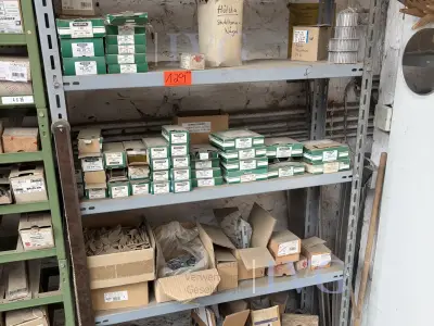 Posten Fachbodenregale – kavel bij IVG, Stolberg