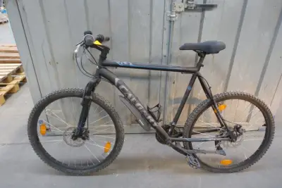 Mountainbike Calgary – kavel bij Openbare Verkopen, Wielsbeke