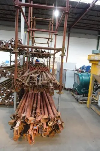 4x Metalen stapelbare houder + stansoenen – kavel bij Openbare Verkopen, Wielsbeke
