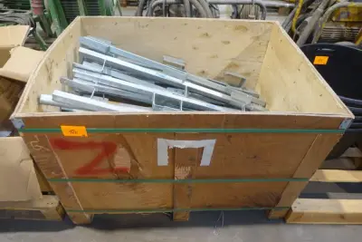 Houten kist + valbeveiliging – kavel bij Openbare Verkopen, Wielsbeke
