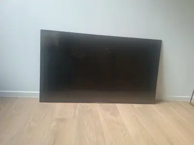 Flatscreen televisie Sony zwarte kleur – kavel bij Auctionline, Kortrijk