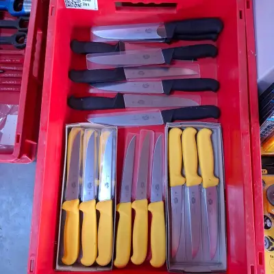 ca. 20x Diverse messen Victorinox – kavel bij Onlineveilingmeester, Winsum