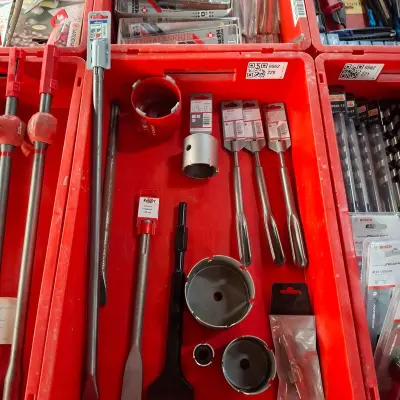 12x Diverse boren/beitels en gatenzagen o.a. Bosch, Kelfort – kavel bij Onlineveilingmeester, Winsum