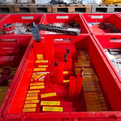 Assortiment wringijzers, boren en machinetappen Dormer – kavel bij Onlineveilingmeester, Winsum