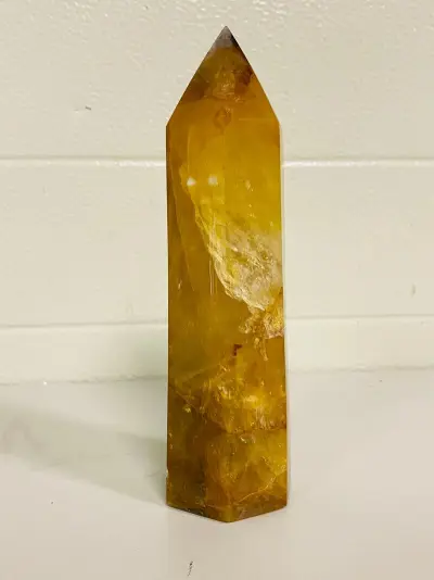 Limoniet/Bergkristal obelisk – kavel bij Onlineveilingmeester, Gramsbergen
