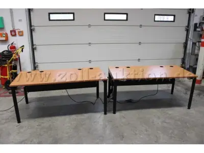 2 elektrisch höhenverstellbare Schreibtische von VS, gebraucht – kavel bij Zoll-Auktion, Berlin