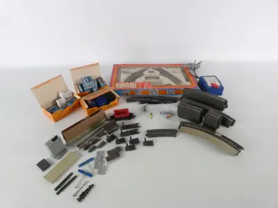 Märklin H0 - Vintage partij modelspooraccessoires – kavel bij De Kringwinkel, Heverlee