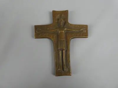 Bronzen wandkruis – kavel bij De Kringwinkel, Diest