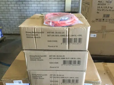 Ca. 30x Gasdrukregelaarset, 150 cm slang en 2 klemmen Gimeg, 5602225 – kavel bij Onlineveilingmeester, Zutphen