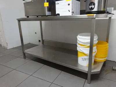 Rvs werktafel – kavel bij Openbare Verkopen, Kortrijk