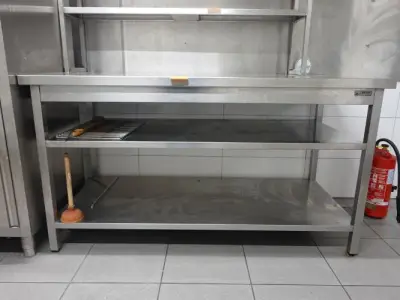 Rvs werktafel – kavel bij Openbare Verkopen, Kortrijk