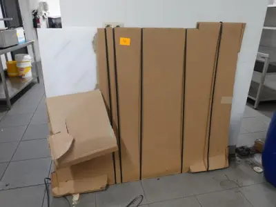2x Plexiglas xt helder – kavel bij Openbare Verkopen, Kortrijk
