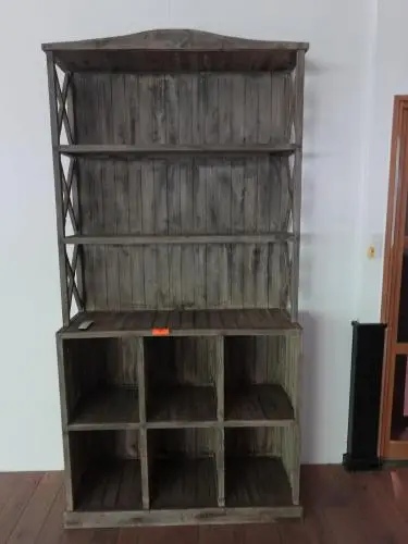 Wandrek in hout – kavel bij Openbare Verkopen, Kortrijk