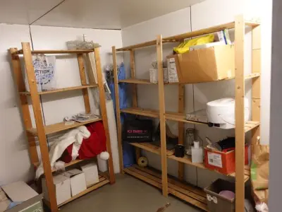 2x Inhoud ruimte – kavel bij Openbare Verkopen, Kortrijk