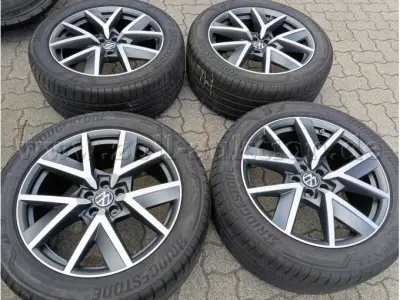 4 VW "Braga" Felgen original inkl. Sommerreifen, Größe 285/45 R20 108W – kavel bij Zoll-Auktion, Ratingen