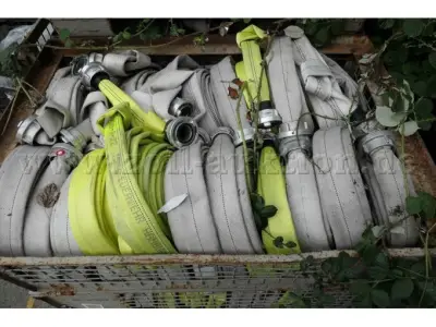 60 Konvolut Feuerwehrdruckschläuche C 52/15m – kavel bij Zoll-Auktion, Hamburg