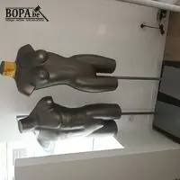 Paspop grijze torso op voet. 2 stuks – kavel bij BOPA Auctions, Wervik