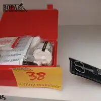 EHBO en manicure setjes – kavel bij BOPA Auctions, Wervik