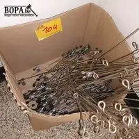Kleerhangers – kavel bij BOPA Auctions, Wervik