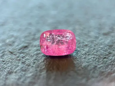 Roze saffier - 2.11 carat natuurlijke roze saffier – kavel bij Onlineveilingmeester