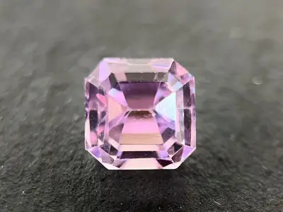 Kunziet - 4.53 carat natuurlijke kunziet – kavel bij Onlineveilingmeester