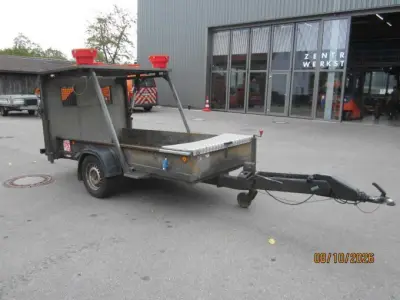 1 Verkehrsleittafel Trebbiner Fahrzeugbau – kavel bij Zoll-Auktion, Gersthofen