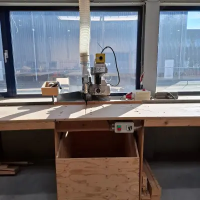 Radiaal afkortzaagmachine Elu, 1603, bouwjaar 1998 – kavel bij Onlineveilingmeester, Almere