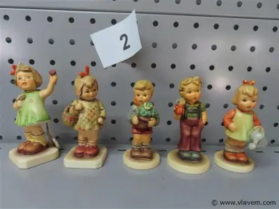 Beeldjes 5 stuks – kavel bij Vlavem