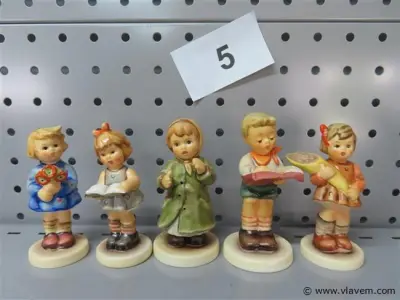 Beeldjes 5 stuks – kavel bij Vlavem