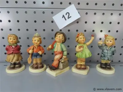 Beeldjes 5 stuks – kavel bij Vlavem