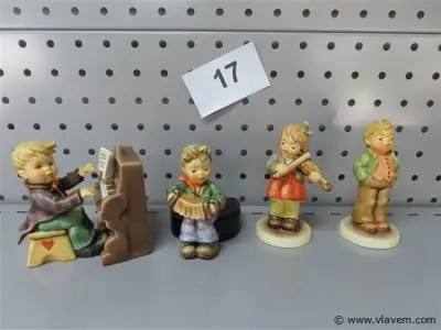 Beeldjes 5 stuks – kavel bij Vlavem