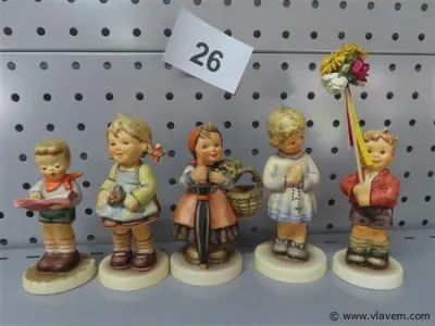 Beeldjes 5 stuks – kavel bij Vlavem