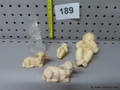 Beeldjes 5 stuks – kavel bij Vlavem