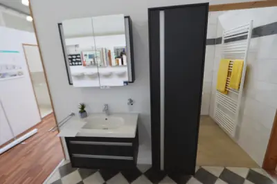 Koje 12 Duravit D-Code / Möbel Ketho – kavel bij Schwarzfischer Auktionen, Frage