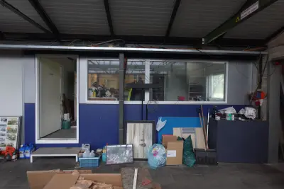 3x Containerunit – kavel bij Openbare Verkopen, Izegem