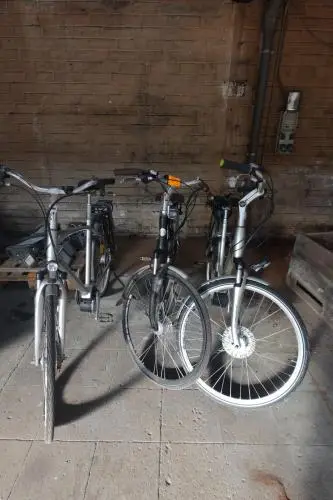 3x Elektrische fiets – kavel bij Openbare Verkopen, Izegem