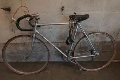 Koersfiets Motobecane – kavel bij Openbare Verkopen, Izegem