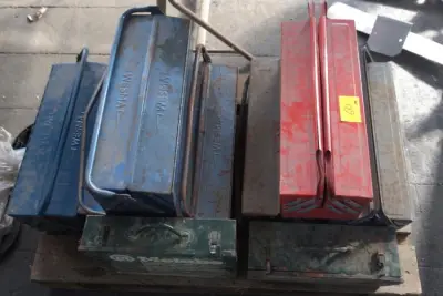 9x Metalen gereedschapskoffer – kavel bij Openbare Verkopen, Izegem