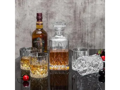 Cadeauset whiskyglazen met Karaf – kavel bij XL Auctions