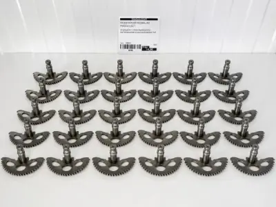 30x Partij 30x Kickstartas Piaggio Zip NRG Typhoon Sfera Runner – kavel bij XL Auctions