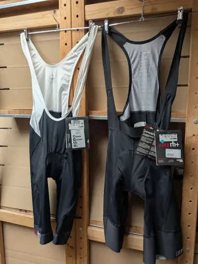 2x Fietsbroek met zeem RH+, zwart / wit, mt XL – kavel bij Onlineveilingmeester