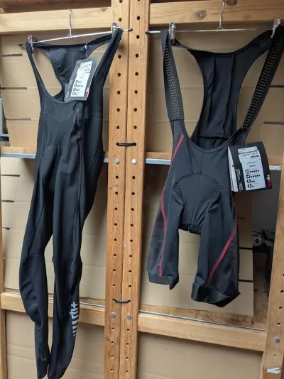 2x Fietsbroek met zeem RH+, zwart, mt S – kavel bij Onlineveilingmeester
