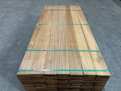 Ca. 84x Guyana Teak Planken Geschaafd, 25x140mm, lengte 185cm – kavel bij Onlineveilingmeester