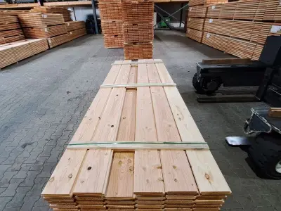 Ca. 84x Douglas Zweeds Rabat, 21x190mm, lengte 400cm – kavel bij Onlineveilingmeester