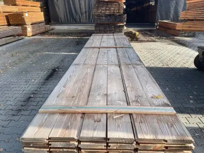 Ca. 60x Douglas Wisselsponning/Halfhoutsrabat, 18x190mm, lengte 500cm – kavel bij Onlineveilingmeester
