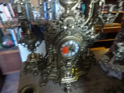 Schouwgarnituur volledig H62cm kandelaars 68cm – kavel bij Openbare Verkopen, Izegem